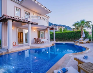 Fethiye Ölüdeniz'de Nezih Konumda, Özel Havuzlu, Konforlu Villa - 2