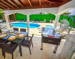 Fethiye Ovacık'ta Nezih Konumda, Yetişkin ve Çocuk Havuzlu, Şık Villa - 5