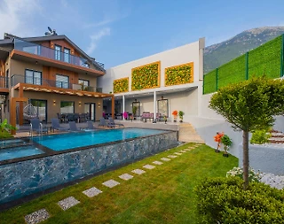 Fethiye Ovacık'ta Sakin Konumda, Özel Havuzlu, Lüks Villa - 1