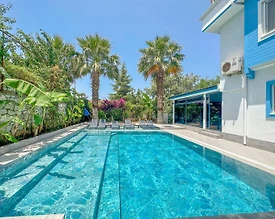 Fethiye Ölüdeniz'de Yemyeşil Doğada, Açık ve Kapalı Havuzlu, Kiralık Villa - 3