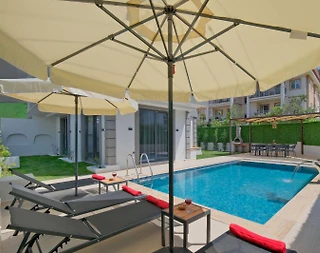 Fethiye Patlangıç'ta Geniş Ailelere Uygun, Özel Havuzlu, İkiz Villa - 3