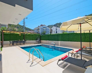 Fethiye Patlangıç'ta Geniş Ailelere Uygun, Özel Havuzlu, İkiz Villa - 4