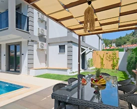Fethiye Patlangıç'ta Geniş Ailelere Uygun, Özel Havuzlu, İkiz Villa - 3