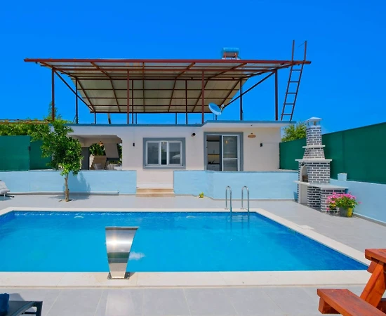 Muğla Seydikemer'de Sakin Konumda, Özel Havuzlu, 4 Kişilik Villa - 1