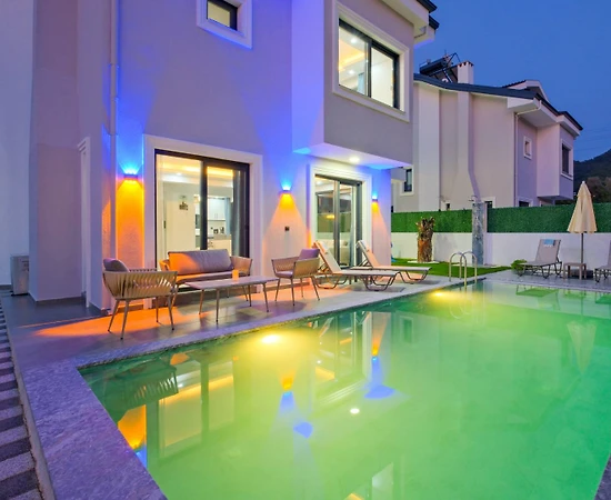 Fethiye Üzümlü'de Muhteşem Doğa İçerisinde Özel Havuzlu Kiralık Villa - 1