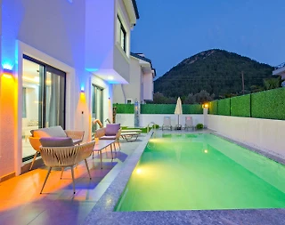 Fethiye Üzümlü'de Muhteşem Doğa İçerisinde Özel Havuzlu Kiralık Villa - 3