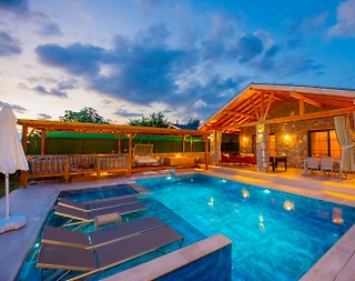Seydikemer Yakaköy'de Modern Tasarımlı, Özel Havuzlu, Jakuzili Villa - 5