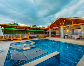 Seydikemer Yakaköy'de Modern Tasarımlı, Özel Havuzlu, Jakuzili Villa - 1