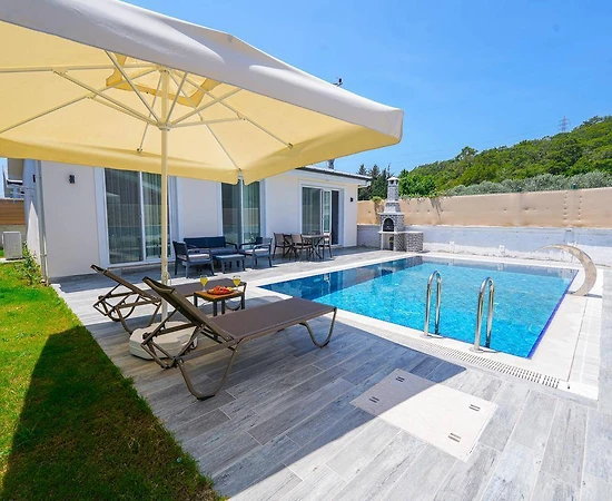 Fethiye Yanıklar'da Tesis İçerisinde, Kahvaltı Dahil, 2+1 Villa - 1