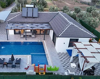 Fethiye Yanıklar'da Çocuklu Ailelere Uygun, Özel Havuzlu, Şık Villa - 4