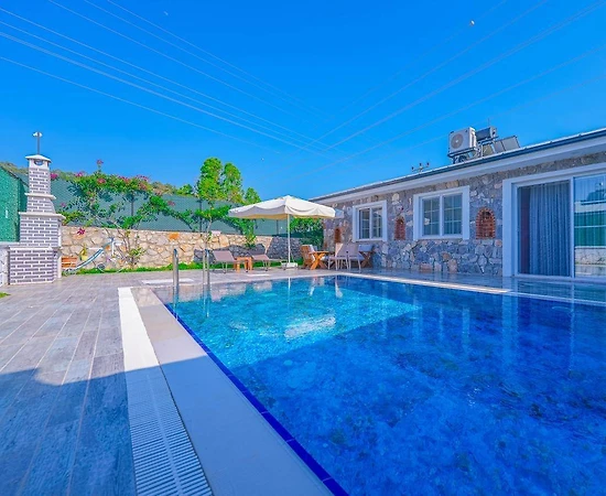 Fethiye Yanıklar'da Doğa İle İç İçe, Özel Havuzlu, 3+1 Villa - 1