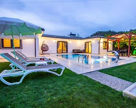 Fethiye Yanıklar'da Elverişli Konumda, Özel Havuzlu, Jakuzili Villa - 2