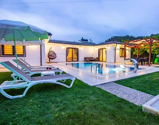 Fethiye Yanıklar'da Elverişli Konumda, Özel Havuzlu, Jakuzili Villa - 2