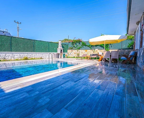 Fethiye Yanıklar'da Geniş Ailelere Uygun, Özel Havuzlu, Modern Villa - 1