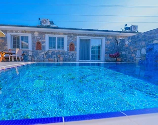 Fethiye Yanıklar'da Sakin Konumda, Özel Havuzlu, Kiralık Villa - 2