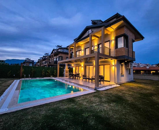 Fethiye Yanık'ta Doğa İçerisinde, Özel Havuzlu, Lüks Villa - 1