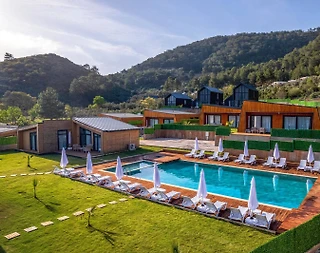 Fethiye Yeşilüzümlü'de Çekirdek Ailelere Uygun, Ortak Havuzlu, Kiralık Villa - 2