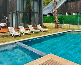 Fethiye Yeşilüzümlü'de Sakin Konumda, Özel Havuzlu, Bahçeli Villa - 2