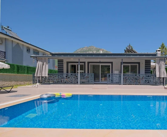 Fethiye Yeşilüzümlü'de Doğa İçerisinde, Özel Havuzlu, 6 Kişilik Villa - 1