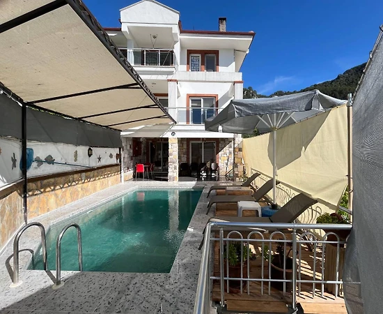 Fethiye Yeşilüzümlü'de Doğa İçerisinde, Özel Havuzlu, 8 Kişilik Villa - 1