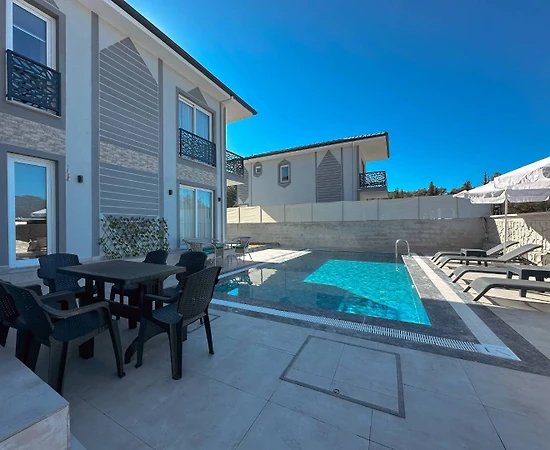 Fethiye Yeşilüzümlü'de Doğa İçerisinde, Özel Havuzlu, Konforlu Villa - 1