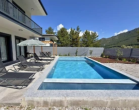 Fethiye Yeşilüzümlü'de Doğa İle İç İçe, Özel Havuzlu, Geniş Villa - 2
