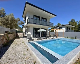 Fethiye Yeşilüzümlü'de Doğa İle İç İçe, Özel Havuzlu, Geniş Villa - 3