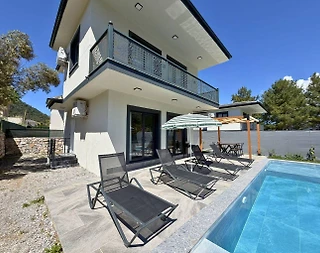 Fethiye Yeşilüzümlü'de Doğa İle İç İçe, Özel Havuzlu, Geniş Villa - 4