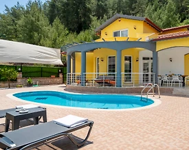 Fethiye Yeşilüzümlü'de Enfes Doğada, Özel Havuzlu, Kiralık Villa - 3