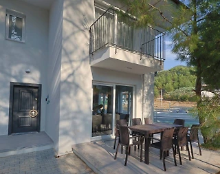 Fethiye Yeşilüzümlü'de Geniş Ailelere Uygun, Özel Havuzlu, Konforlu Villa - 4