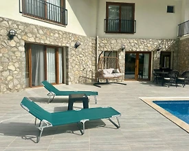 Fethiye Yeşilüzümlü'de Gözlerden Uzak Konumda, Özel Havuzlu, Geniş Villa - 3