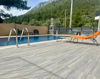 Fethiye Yeşilüzümlü'de Gözlerden Uzak Konumda, Özel Havuzlu, Geniş Villa - 4