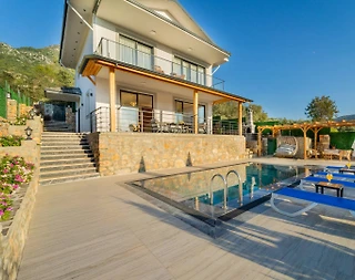 Fethiye Yeşilüzümlü'de Huzurlu Doğada, Özel Havuzlu, Konforlu Villa - 2