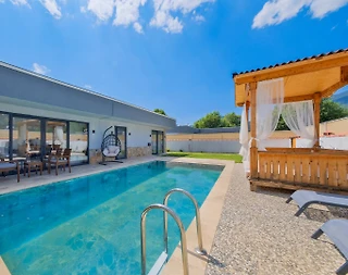 Fethiye Yeşilüzümlü'de Huzurlu Doğada, Özel Havuzlu, Lüks Villa - 4