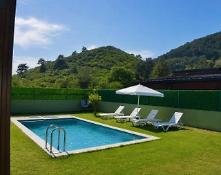 Fethiye Yeşilüzümlü'de Modern Tasarımlı,  Özel Havuzlu, Tatil Villası - 1