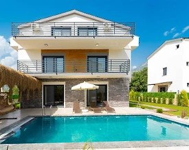 Fethiye Yeşilüzümlü'de Muhteşem Doğada, Özel Havuzlu, Bahçeli Villa - 2