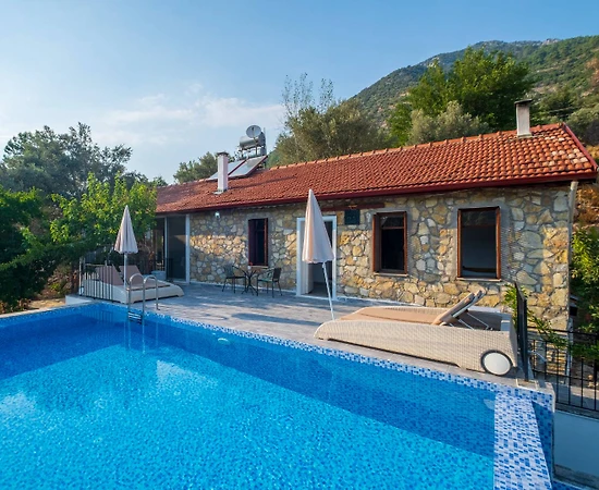 Fethiye Yeşilüzümlü'de Muhteşem Doğada, Özel Havuzlu, Konforlu Villa - 1