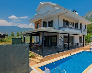 Fethiye Yeşilüzümlü'de Orman Manzaralı, Özel Havuzlu, 4+1 Villa - 1