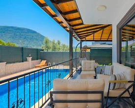 Fethiye Yeşilüzümlü'de Orman Manzaralı, Özel Havuzlu, 4+1 Villa - 2