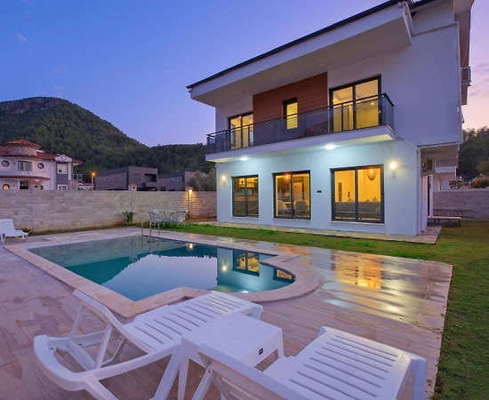 Fethiye Yeşilüzümlü'de Sakin Doğada, Özel Havuzlu, Konforlu Villa - 1