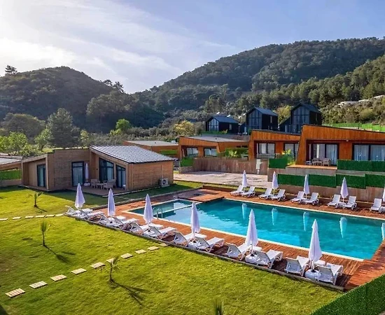 Fethiye Yeşilüzümlü'de Site İçerisinde, Özel Havuzlu, 4 Kişilik Villa - 1