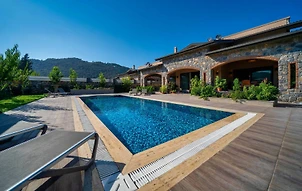 fethiye-kayakoyde-genis-ailelere-uygun-ozel-havuzlu-modern-villa-1110838.jpeg