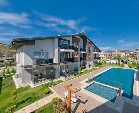 Fethiye'de Çalış Plajına Yakın, Ortak Havuzlu, Kiralık Dubleks Ev - 1