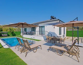 Fethiye'de Çalış Plajı'na Yakın Konumda, Özel Havuzlu, Kiralık Villa - 1