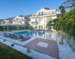 Fethiye'de Eşsiz Doğa İçerisinde, Özel Havuzlu ve Bahçeli, Lüks Villa - 2