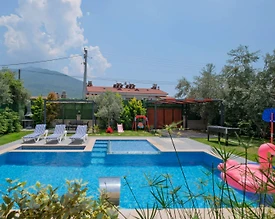 Fethiye'de Geniş Bahçeli, Özel Havuzlu, Sauna ve Jakuzili, Kiralık Villa - 2