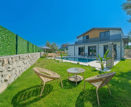 Fethiye Kargı'da Modern Tasarımlı, Özel Havuzlu, Merkezi Villa - 1