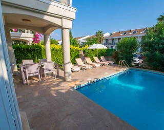 Fethiye'de Kalabalık Ailelere Uygun, Özel Plaj ve Havuzlu, Şık Villa - 3