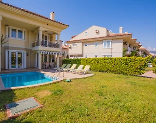 Fethiye'de Merkeze Yakın Konumda, Özel Havuzlu, Kiralık Villa - 1