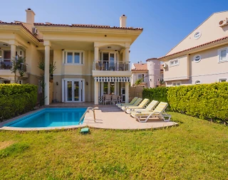 Fethiye'de Merkeze Yakın Konumda,  Özel Havuzlu, Kiralık Villa - 2
